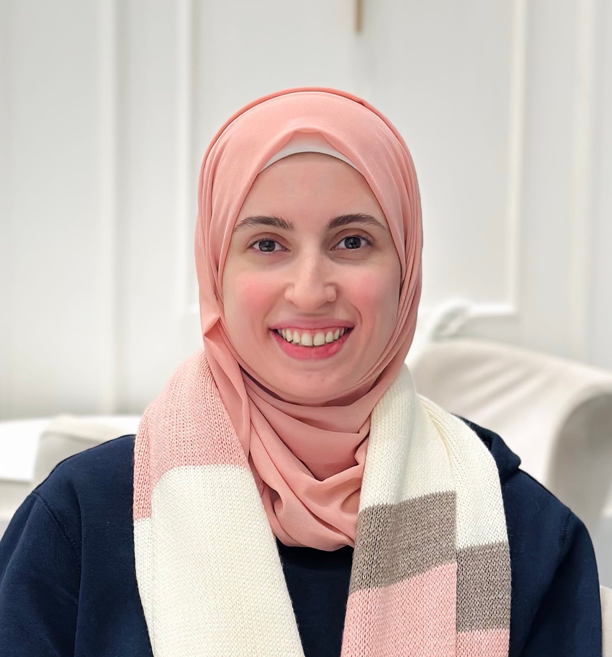 مودة عقاد